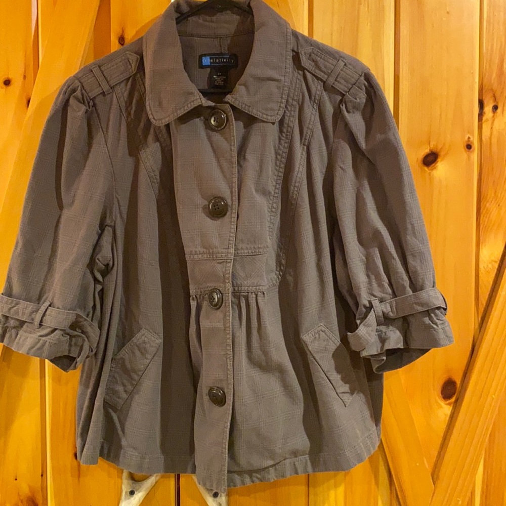 3/4 length sleeve blazer.